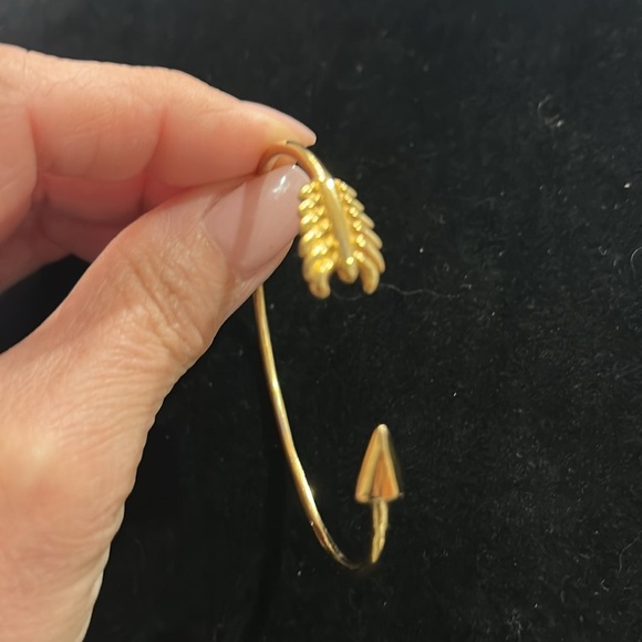 Stella & Dot Gilded Arrow Bracelet - Picture 4 of 5